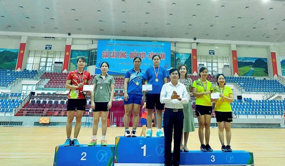 Giải Cầu lông, Quần vợt, Bóng bàn Đảng bộ khối Cơ quan và Doanh nghiệp  tỉnh Ninh Bình năm 2023