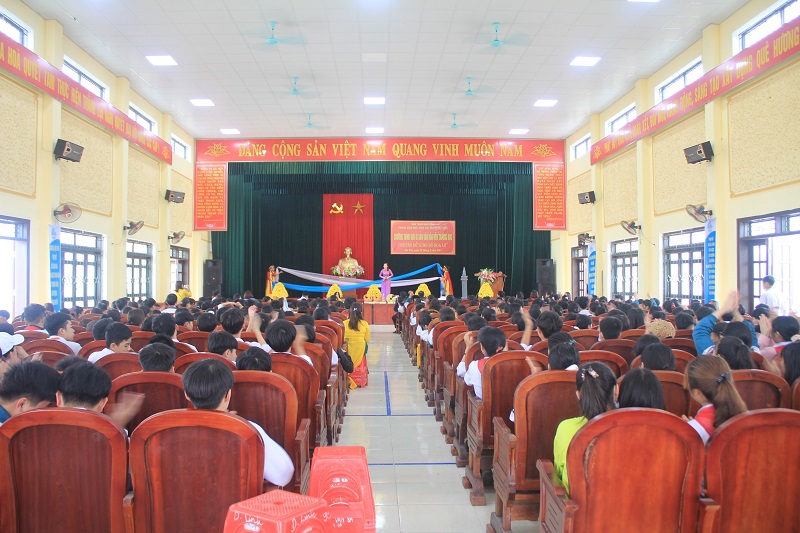 Chương trình “Đưa hiện vật bảo tàng đến trường học”  tại huyện Gia Viễn  của Bảo tàng Ninh Bình