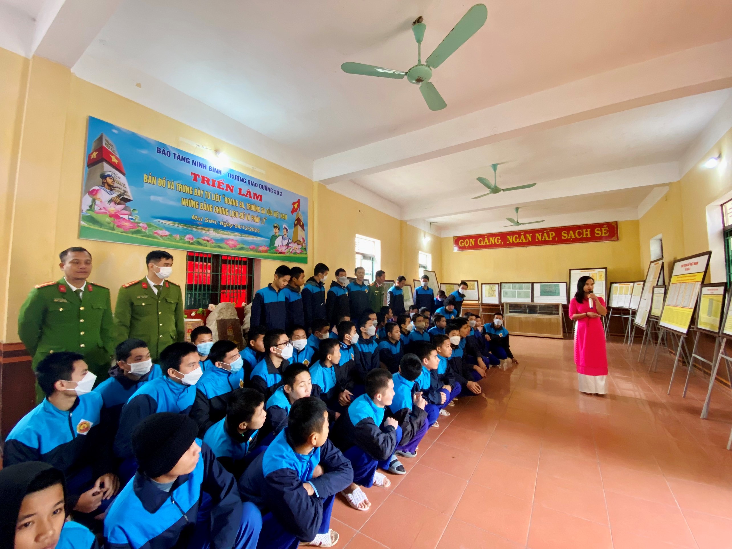 Bảo tàng Ninh Bình và Trường Giáo dưỡng số 2 phối hợp triển lãm bản đồ và trưng bày tư liệu “Hoàng Sa, Trường sa của Việt Nam - Những bằng chứng lịch sử pháp lý”